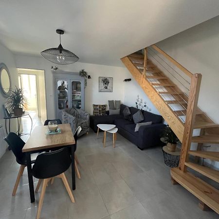 meublé 3 étoiles à 800m de la cure et centre ville Rochefort-sur-Mer Extérieur photo