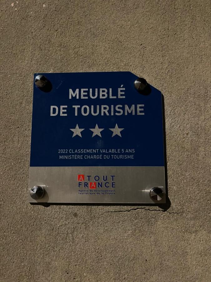 meublé 3 étoiles à 800m de la cure et centre ville Rochefort-sur-Mer Extérieur photo