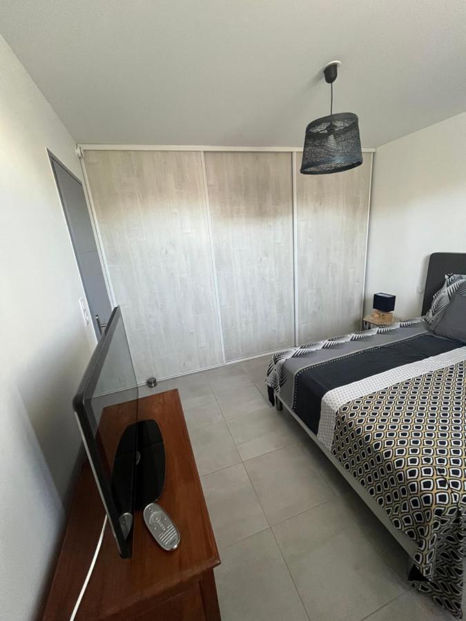 meublé 3 étoiles à 800m de la cure et centre ville Rochefort-sur-Mer Extérieur photo