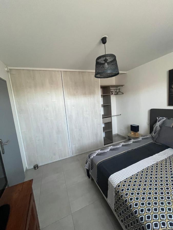 meublé 3 étoiles à 800m de la cure et centre ville Rochefort-sur-Mer Extérieur photo